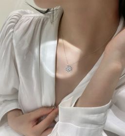 Retro Magnetic Folding Heart Shaped Four Leaf Clover Pendant Necklace Women Love Clavicle Chain Gifts Openable Choker Jewelry (Option: Silver-1PC)